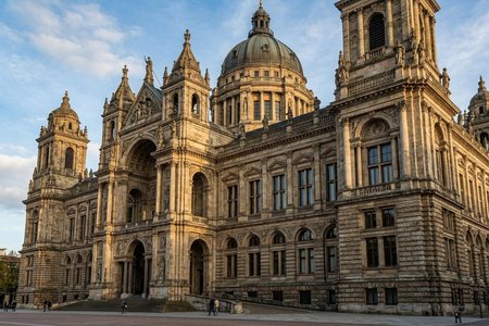 An image of the word edifice as defined by a building, especially one of large size or imposing appearance.
