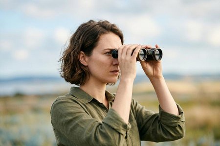 An image of the word observe as defined by to see, watch, perceive, or notice.