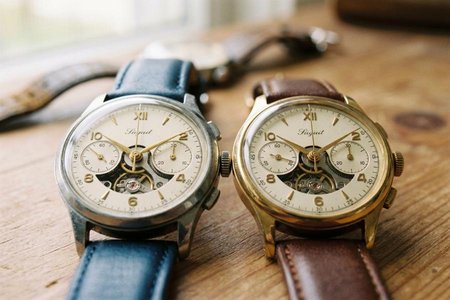 An image of the word synchronize as defined by to cause to indicate the same time, as one timepiece with another.